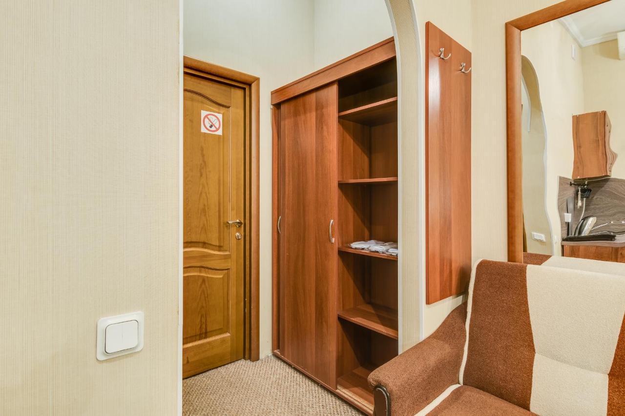 Travelto Griboedova 37 Apartman Szentpétervár Kültér fotó